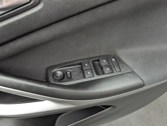 2025 Vauxhall Astra