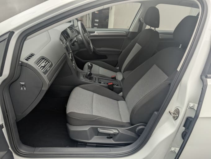 2025 Volkswagen Golf