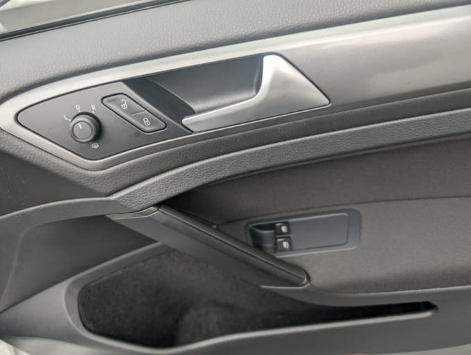 2025 Volkswagen Golf