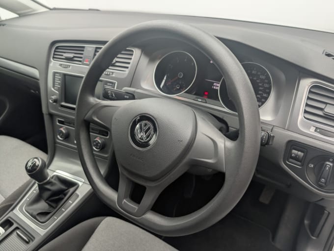 2025 Volkswagen Golf