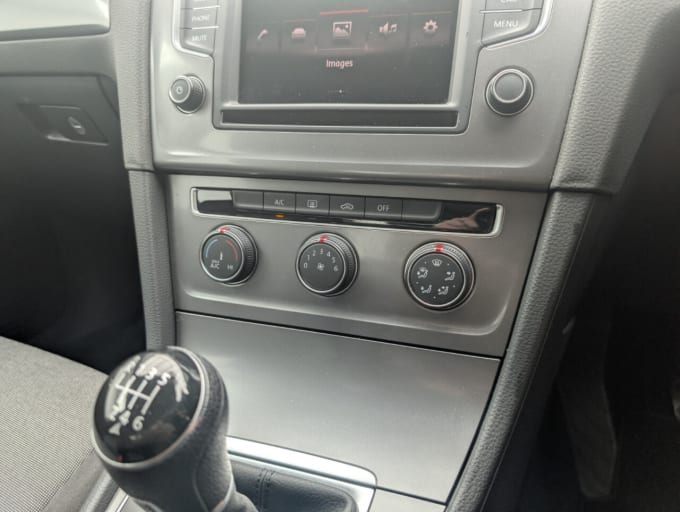 2025 Volkswagen Golf