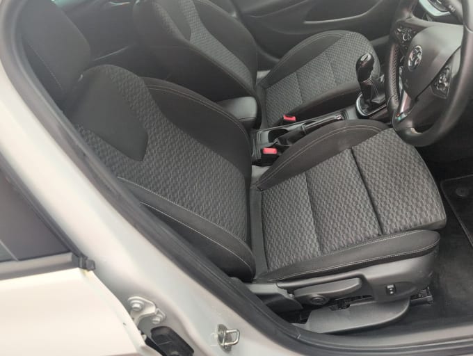 2025 Vauxhall Astra