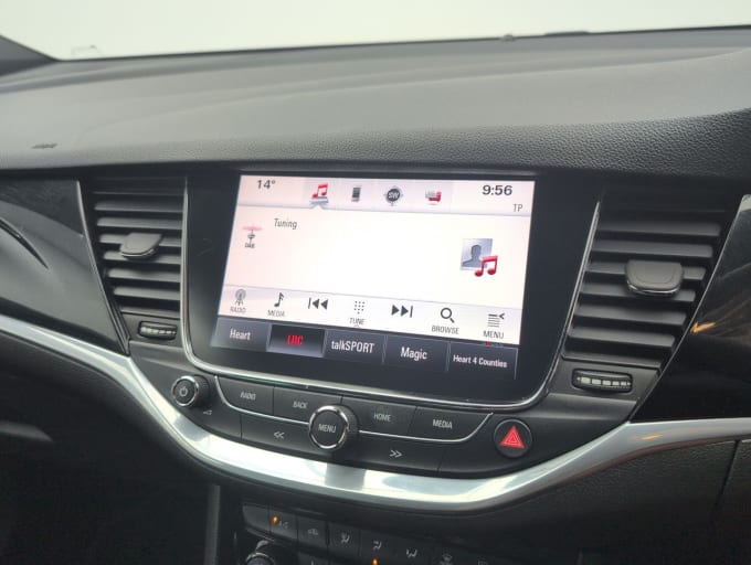 2025 Vauxhall Astra