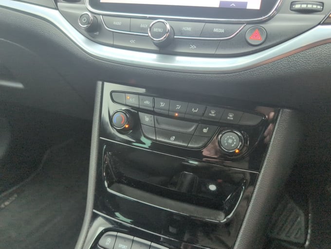 2025 Vauxhall Astra