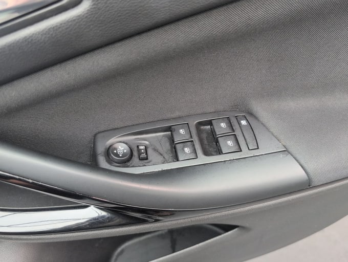 2025 Vauxhall Astra