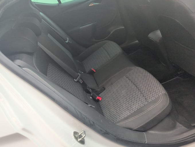 2025 Vauxhall Astra