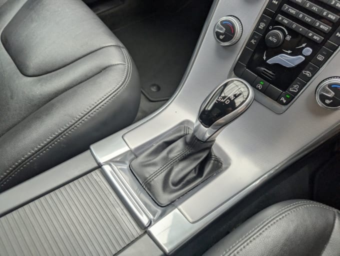 2025 Volvo Xc60