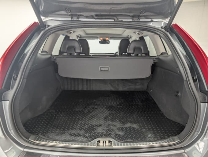 2025 Volvo Xc60