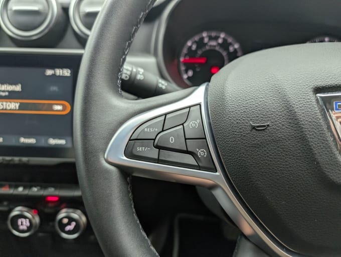2025 Dacia Duster