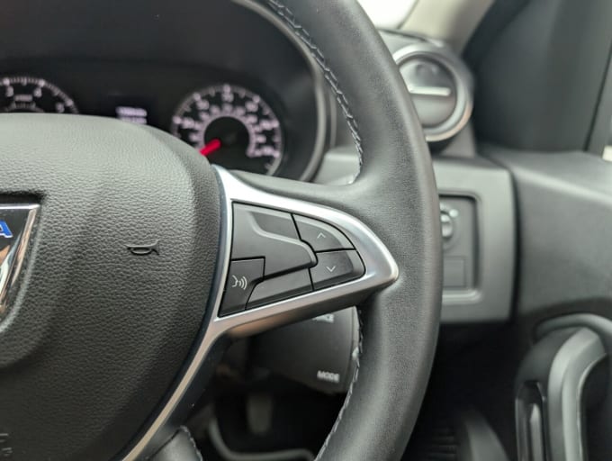 2025 Dacia Duster