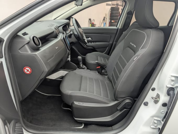 2025 Dacia Duster