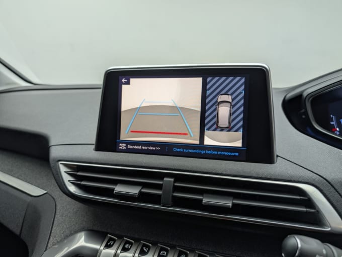 2025 Peugeot 3008