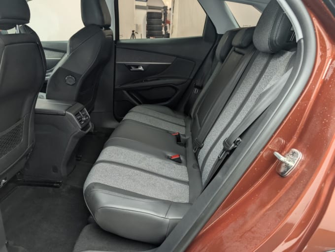 2025 Peugeot 3008