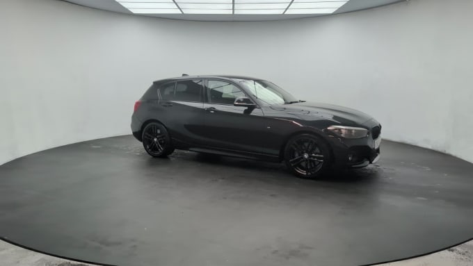 2025 BMW 1 Series
