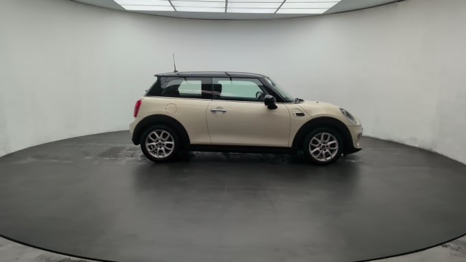 2025 Mini Hatch