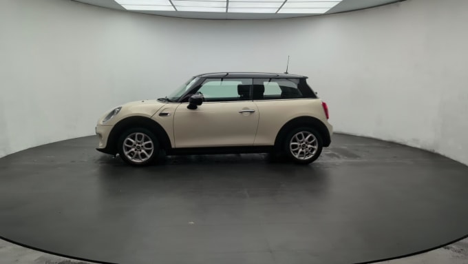 2025 Mini Hatch