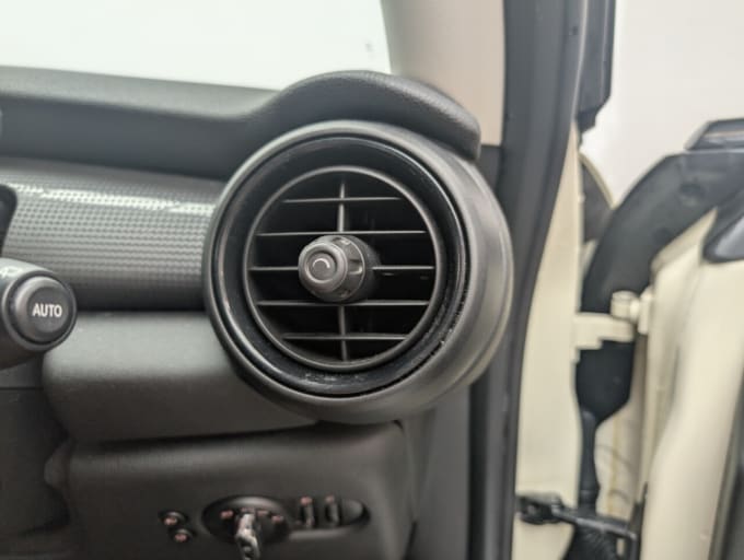 2025 Mini Hatch