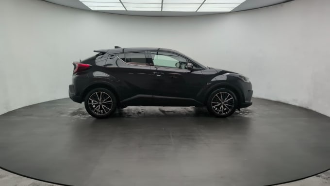 2025 Toyota C-hr