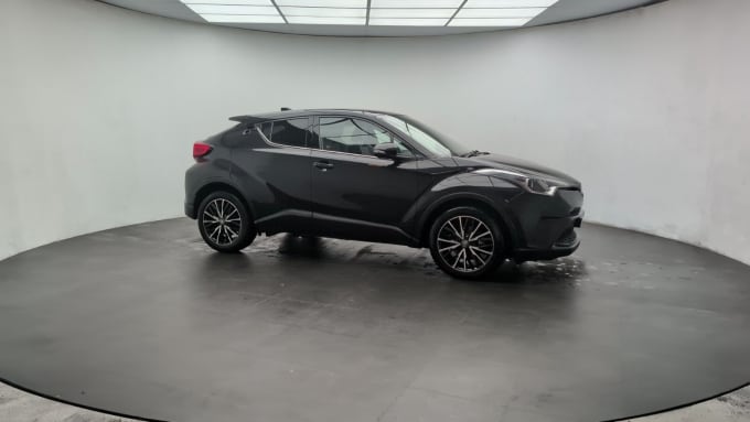2025 Toyota C-hr