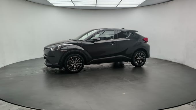 2025 Toyota C-hr