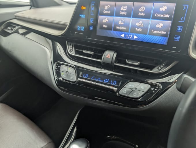 2025 Toyota C-hr