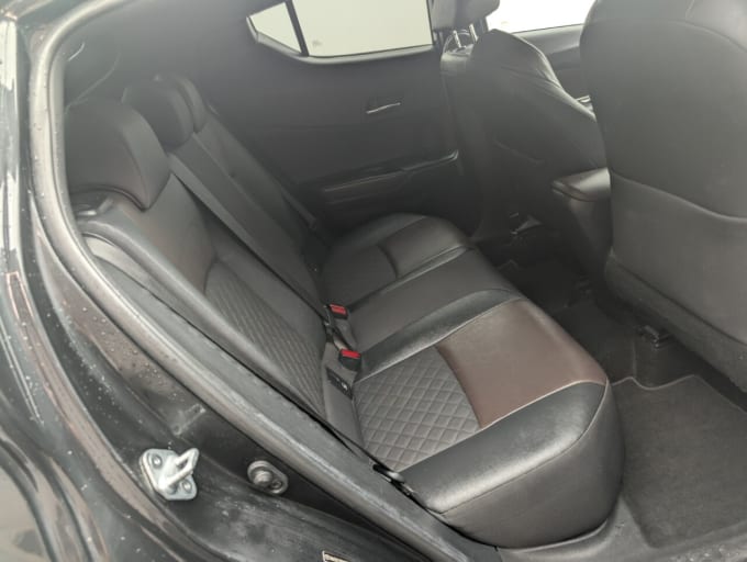2025 Toyota C-hr