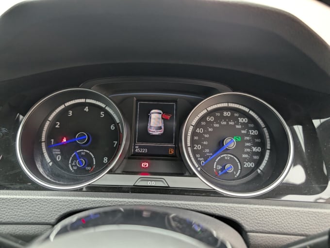2025 Volkswagen Golf