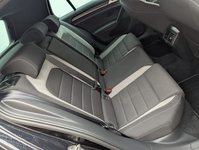 2025 Volkswagen Golf