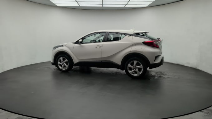 2025 Toyota C-hr