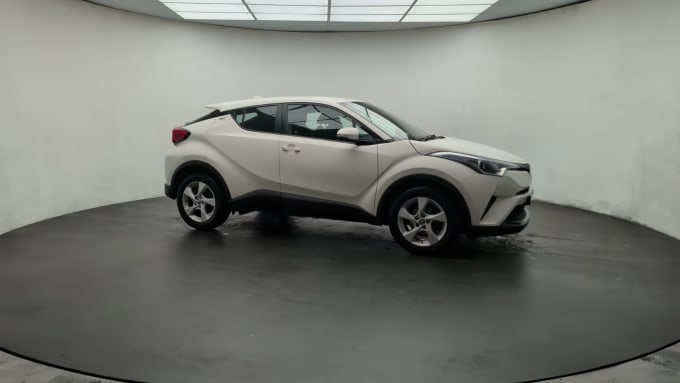 2025 Toyota C-hr