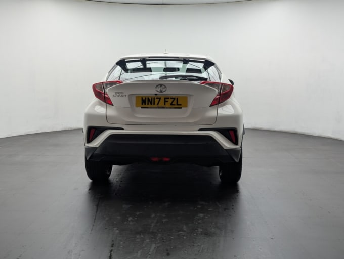 2025 Toyota C-hr