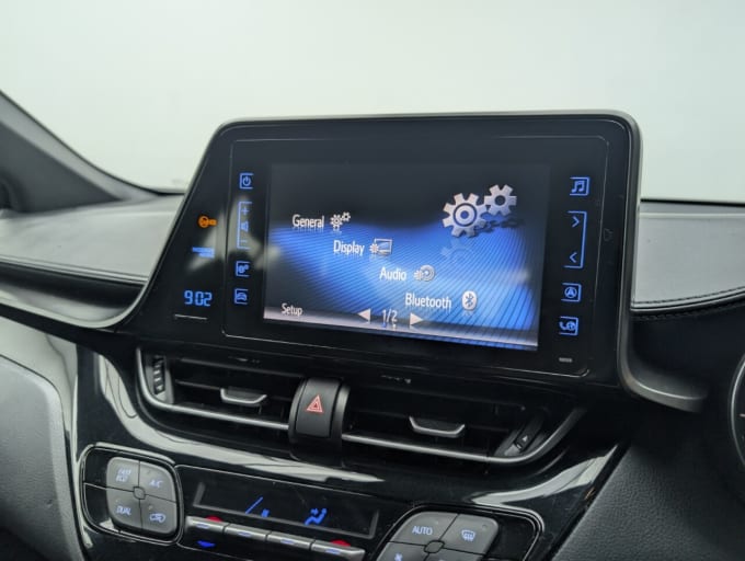 2025 Toyota C-hr