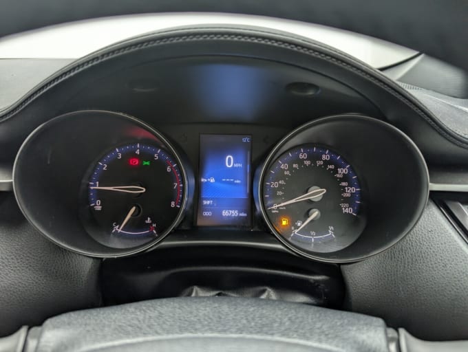 2025 Toyota C-hr