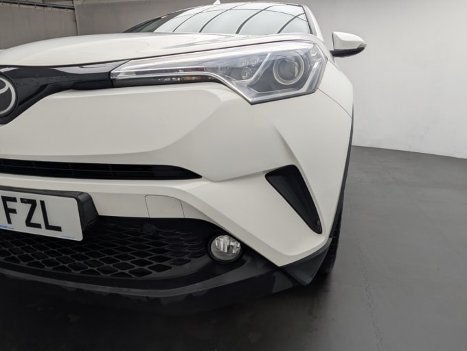2025 Toyota C-hr