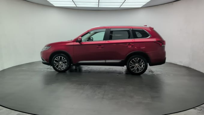 2025 Mitsubishi Outlander
