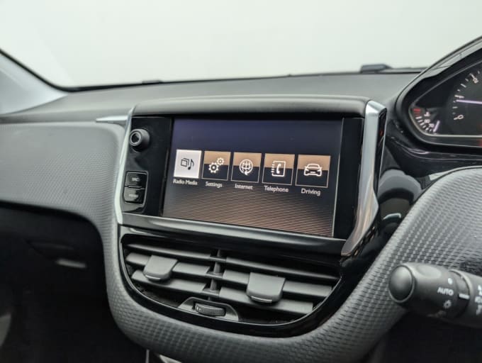 2025 Peugeot 2008