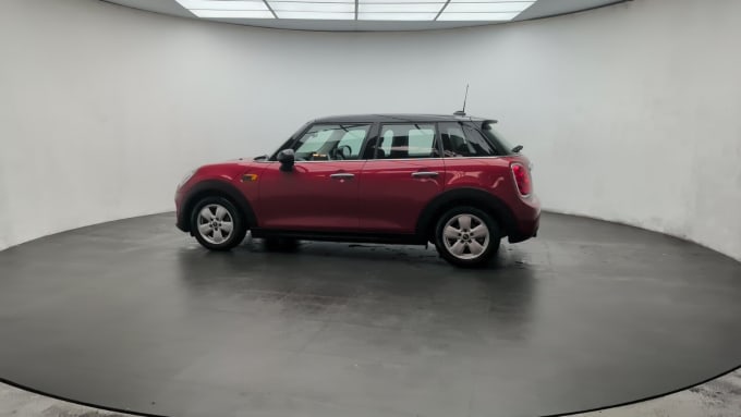 2025 Mini Hatch