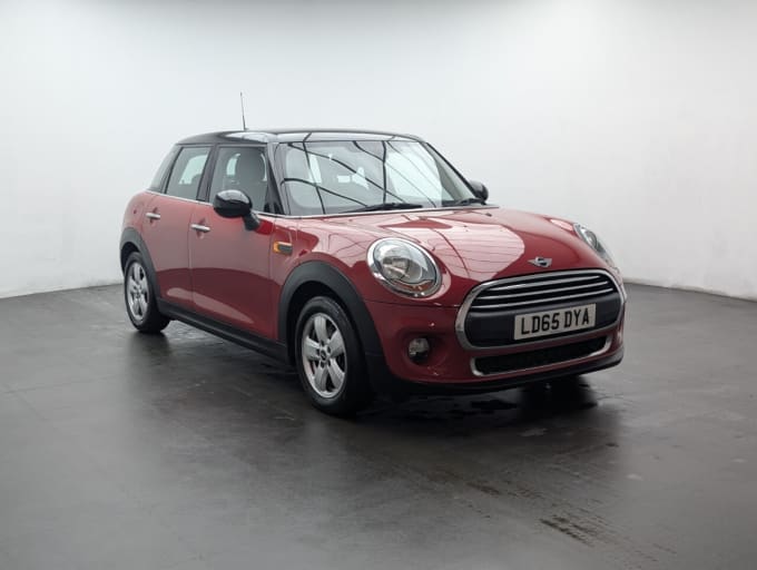 2025 Mini Hatch