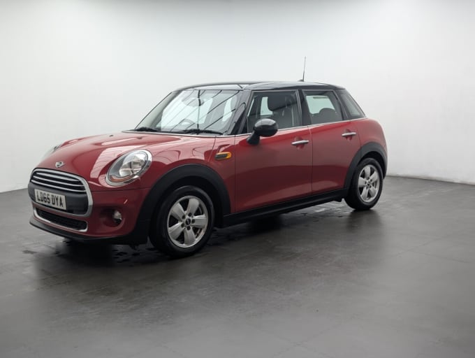 2025 Mini Hatch