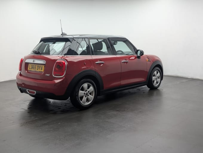 2025 Mini Hatch