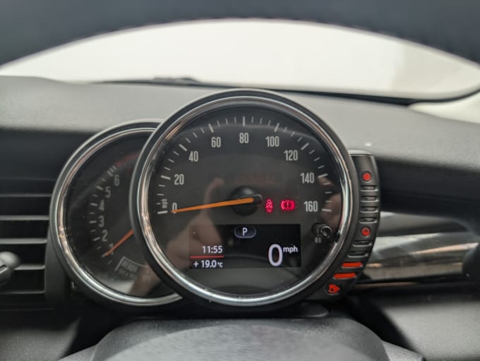 2025 Mini Hatch