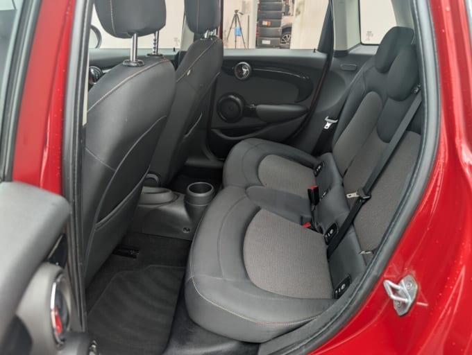 2025 Mini Hatch