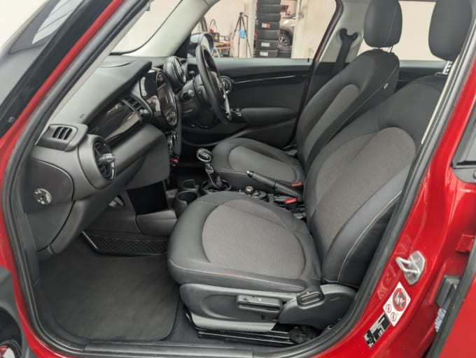 2025 Mini Hatch
