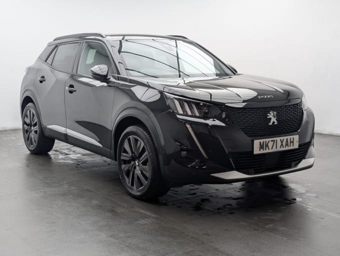 2025 Peugeot E-2008