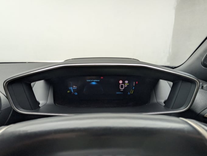 2025 Peugeot E-2008