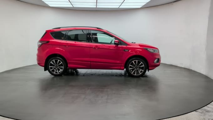 2025 Ford Kuga