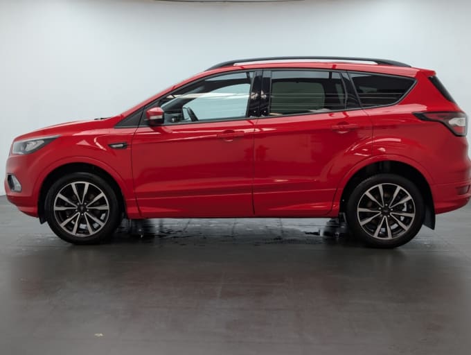 2025 Ford Kuga
