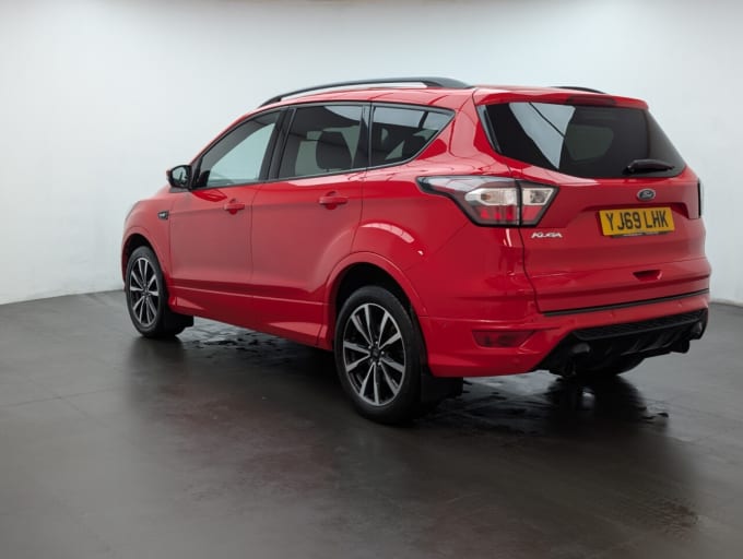 2025 Ford Kuga