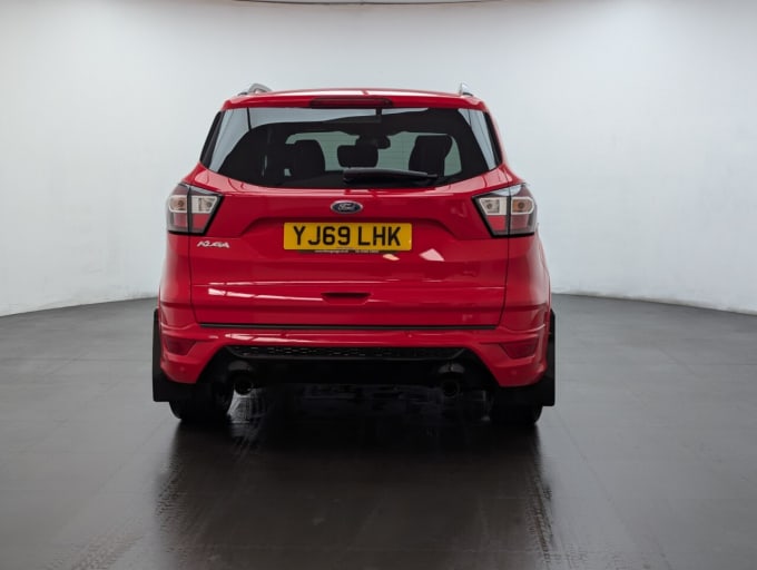 2025 Ford Kuga