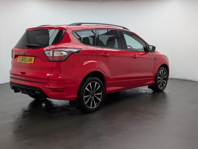 2025 Ford Kuga